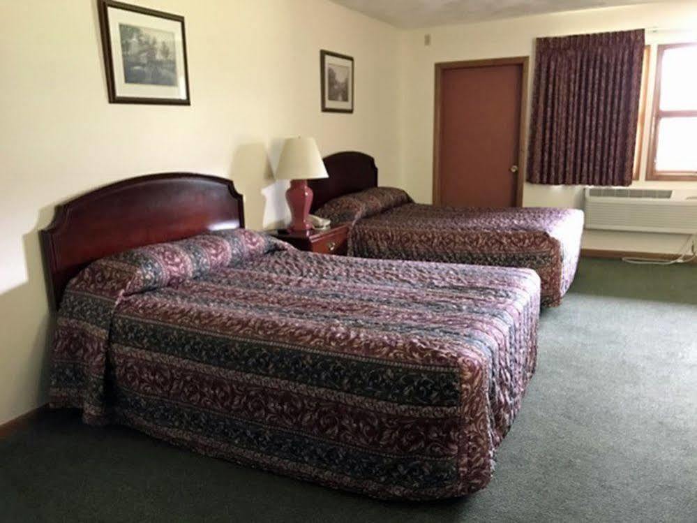Shadowbrook Resort Tunkhannock Ngoại thất bức ảnh